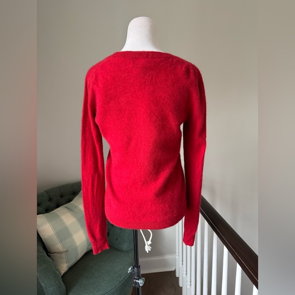 Tahari 100% cashmere red sweater size M - Picture 3 of 5